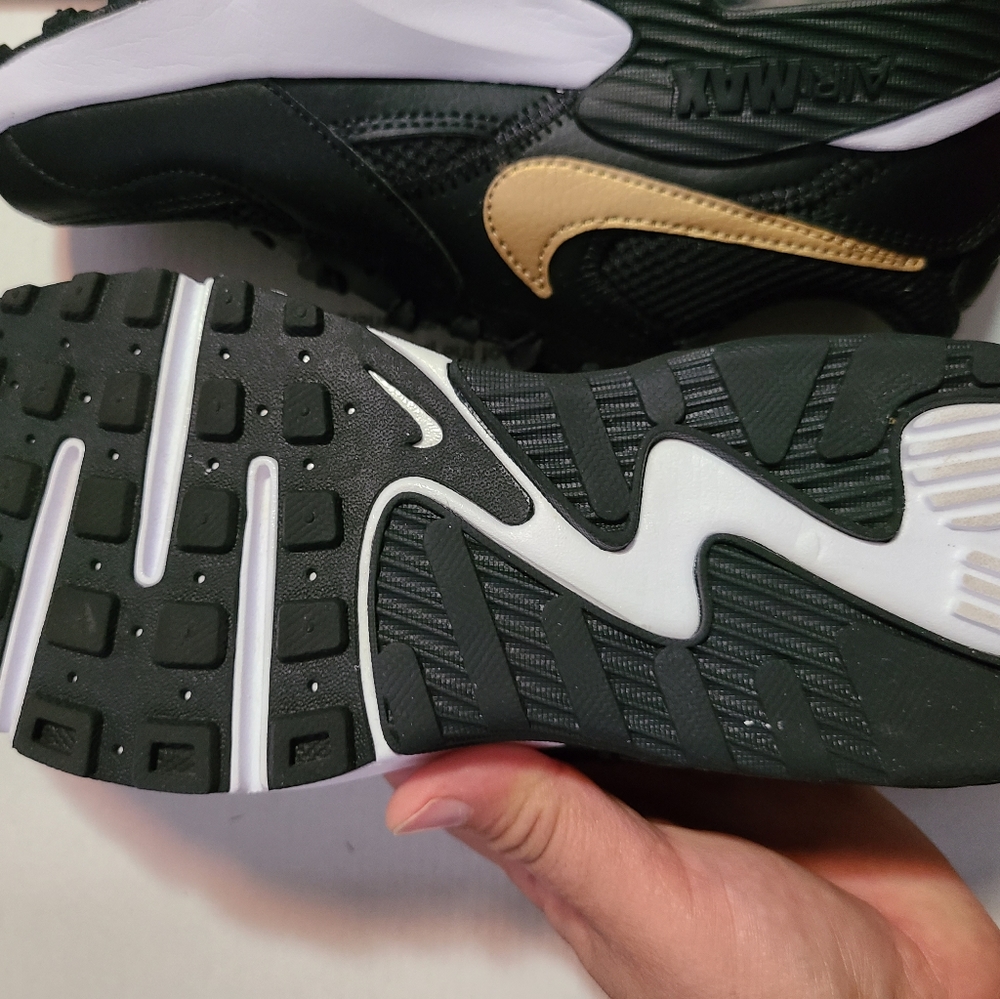 Woman NINE AIR MAX